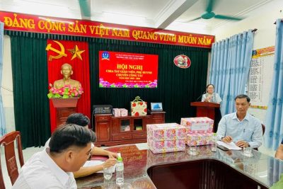 Trường tiểu học Giao Thiện long trọng tổ chức hội nghi chia tay Giáo viên và Ban đại diện CMHS chuyển công tác